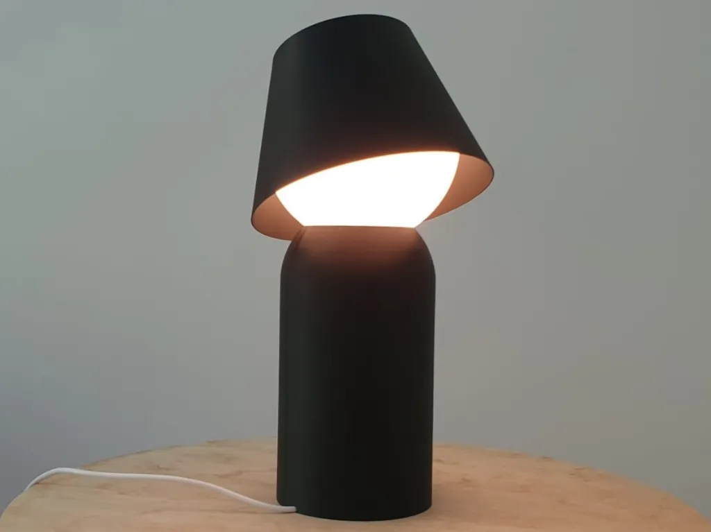 Eclipse Lamp 03_3c3b8c61-6870-42b6-bbe9-4bce63337211.webp