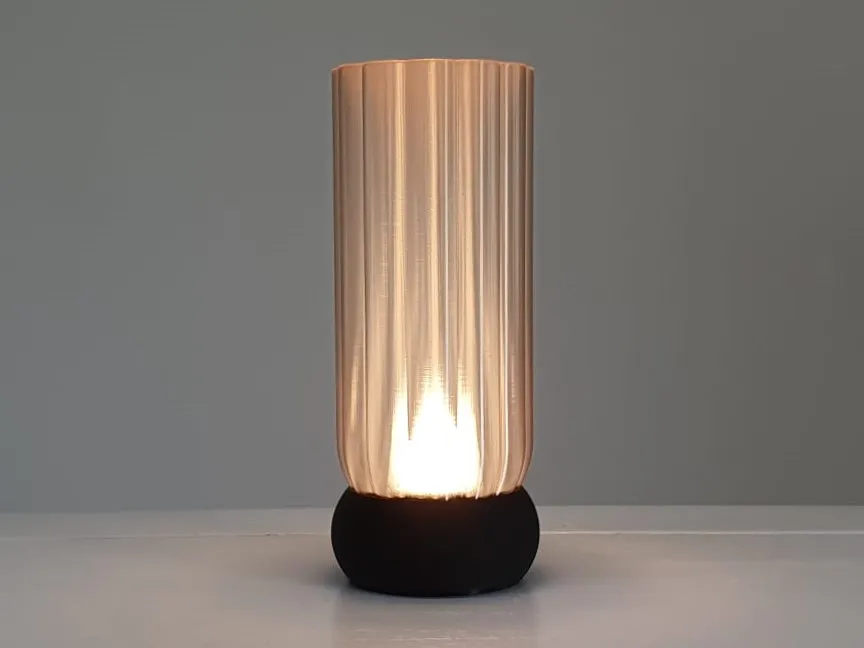 Linea Lamp